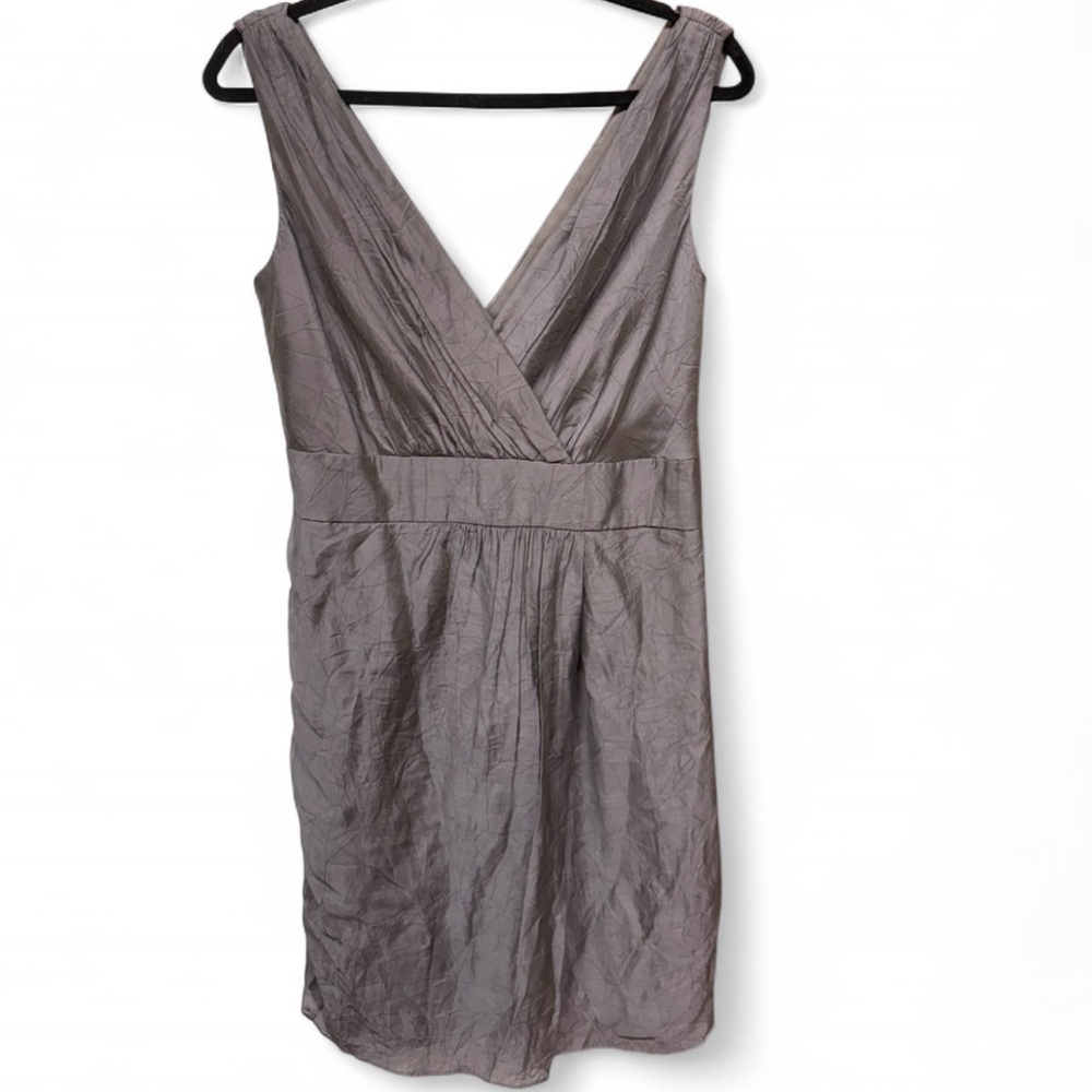 Suzi Chin for Maggy Boutique Taupe Crinkle Metallic V-Neck Cocktail Dress - Picture 3 of 10